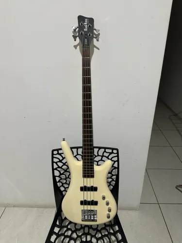 ? WARWICK ROCKBASS CORVETTE BASIC ACTIVE ? 4 CORDAS