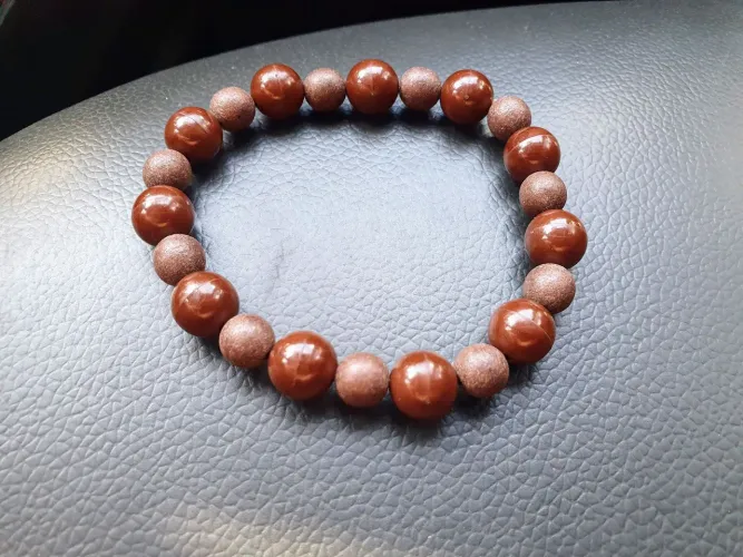 Pulseira de contas marrom