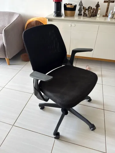 Cadeira preta flexform