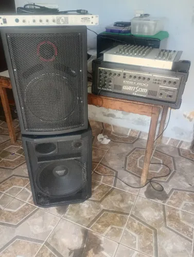Vendo se esse conjunto de som ideal para igreja ou eventos
