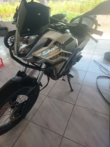 Vendo troco sahara 24/24 pura emplacada até 2027