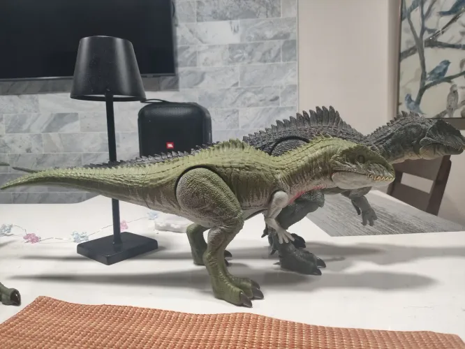 Giganotosaurus reimagined exclusivo dos estados unidos, único no brasil