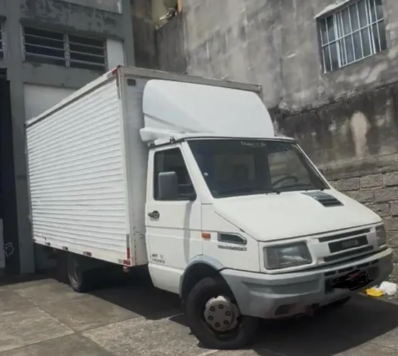 IVECO T3510B - BAÚ