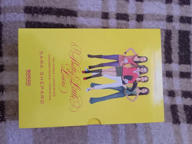 Pretty Little Liars - Box