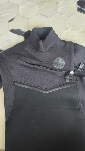 Rip Curl E-Bomb E7 3/2mm Chest Zip M Size NOVO