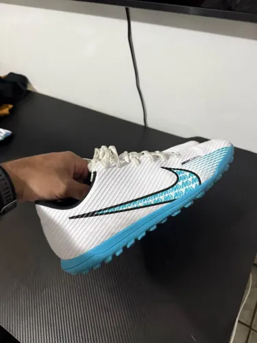 Chuteira Nike TAM 40