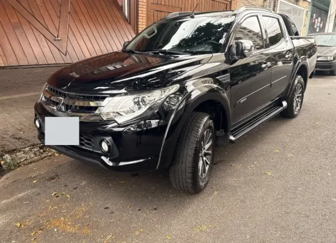 Mitsubishi L200 Triton Sport HPE-S 2.4 CD Dies. AUT 2020