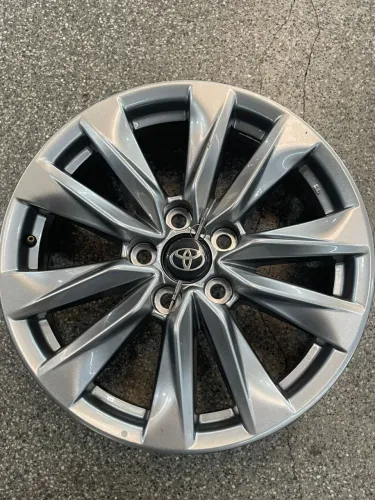Rodas Corolla Cross aro 17 - sem uso - 4 und. 