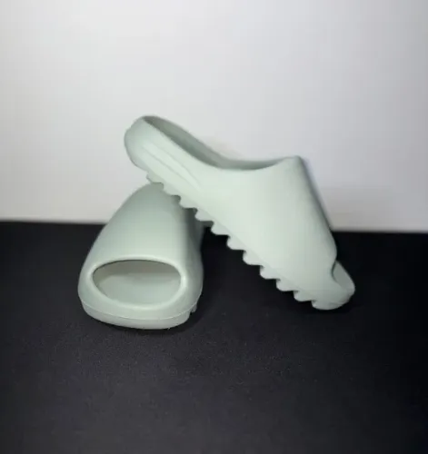 Adidas Yeezy Slide Flat Salt Tamanho 40