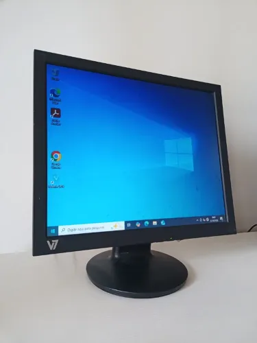 Monitor LCD 17" V7-R17PS -  com manchas na tela