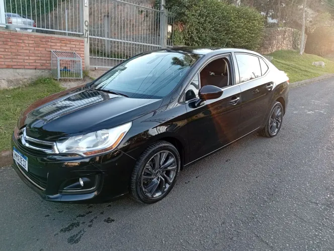 Citroen C4 Lounge Tendance 2.0 Flex 4P Aut. 2014
