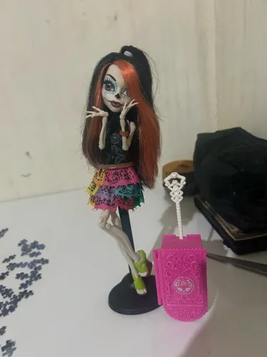 Boneca monster High Skelita calaveras
