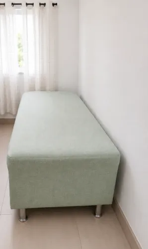 Duas camas de solteiro Box (vendo separado R$ 500 cada)
