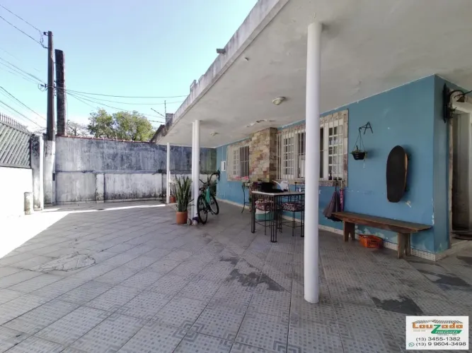 Casa para Locação em Peruíbe, Centro, 4 dormitórios, 3 suítes, 1 banheiro, 5 vagas