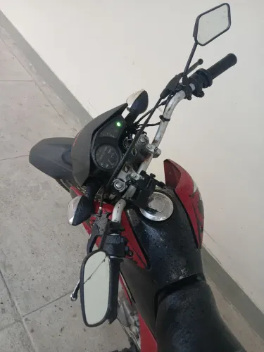 Moto bros carburada.