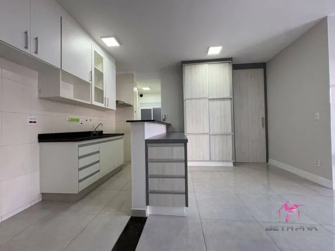 Apartamento com 2 dormitórios para alugar, 66 m² por R$ 2.500,00/mês - Jardim do Bosque -