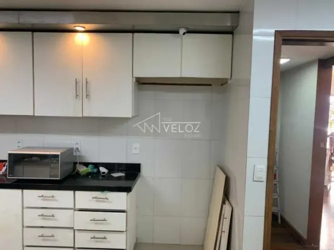 Apartamento - Padrão / Residencial / Lagoa