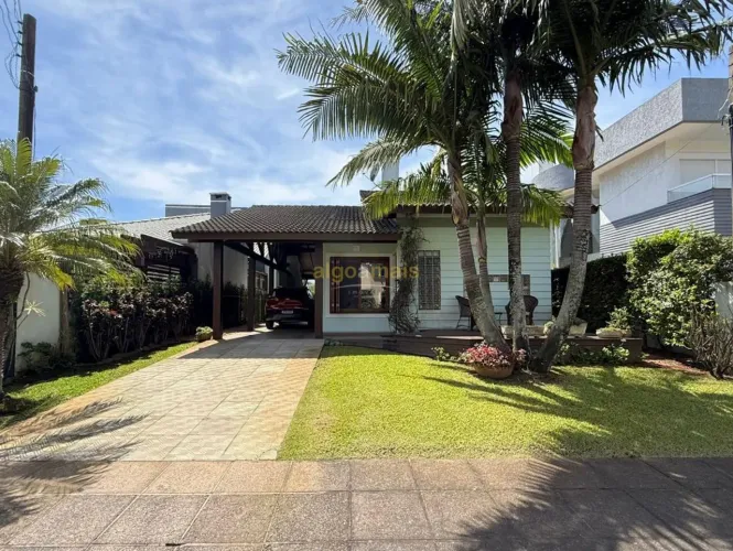 Casa em Condomínio Mobiliada em Capão da Canoa - Condomínio Condado de Capão REF: CA3237