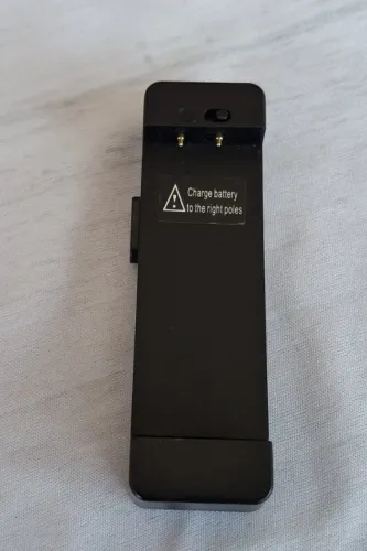 Carregador de bateria externa universal com indicador LED