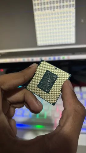 Processador Intel Core i3 9100F + Cooler Original (VENDO OU TROCO)