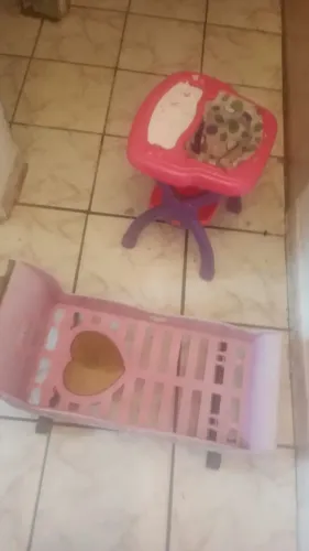 Estou vendendo esses dois brinquedos menina