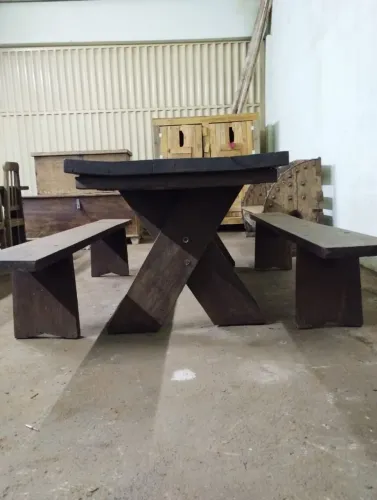 MESA DE MADEIRA DE DEMOLIÇÃO MUITO BOA MADEIRA ANTIGAS PRO RESTO DA VIDA TENHO VARIAS 