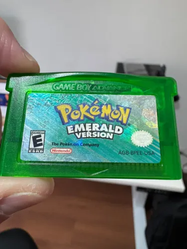 Pokemon Emerald GBA - US Original
