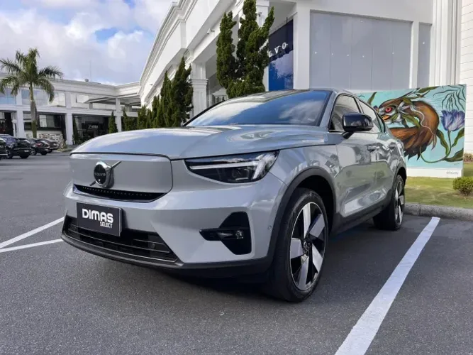 Volvo C40 Twin Ultimate (elétrico) 2024