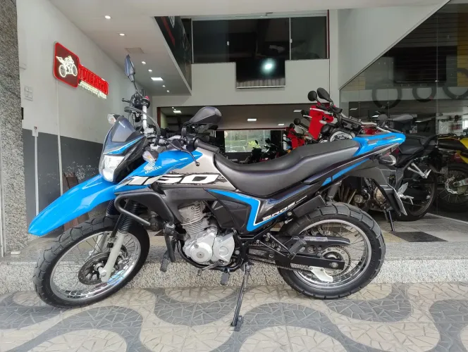 Honda/NXR160 Bros ESDD, 2021/2021, troco por moto.