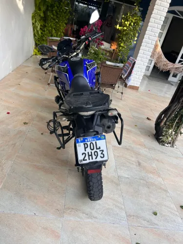 Moto extra.