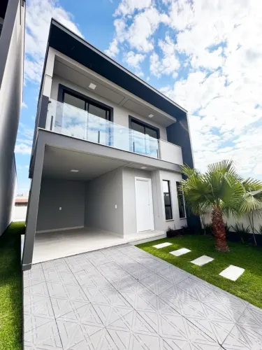 Moderna casa duplex de 3 quartos (2 suites) no Bosque da Mata - Tijucas SC