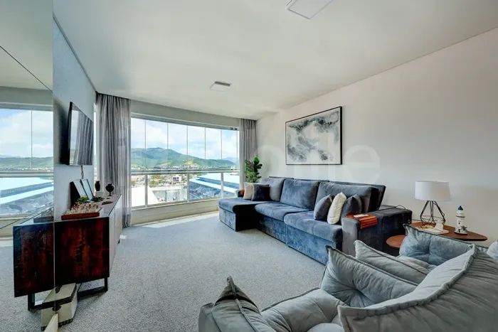 Apartamento no Edifício Marina Palace Residence em Balneário Camboriú com 154,80m² privati