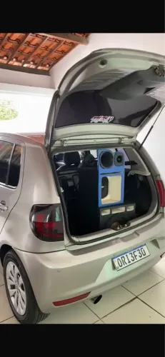 Vendo som automotivo