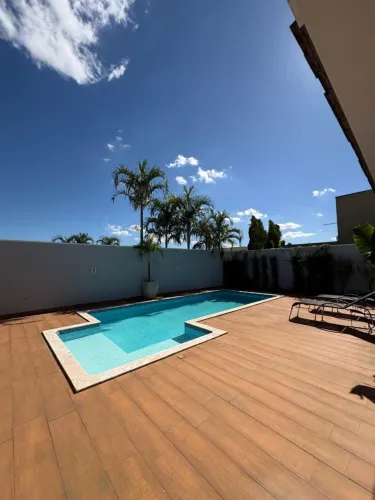 Casa à venda no condomínio Residencial Villa Dumont em Bauru-SP.