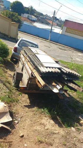 FRETES E RETIRADAS DE ENTULHOS.