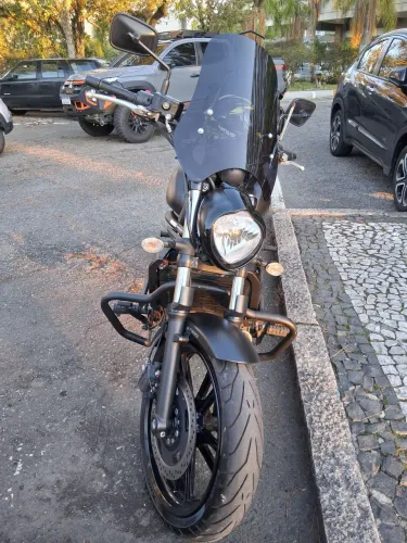 Vulcan 650 - pronta para a estrada