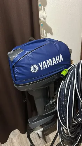 Vende-se motor de popa 15 yamaha 