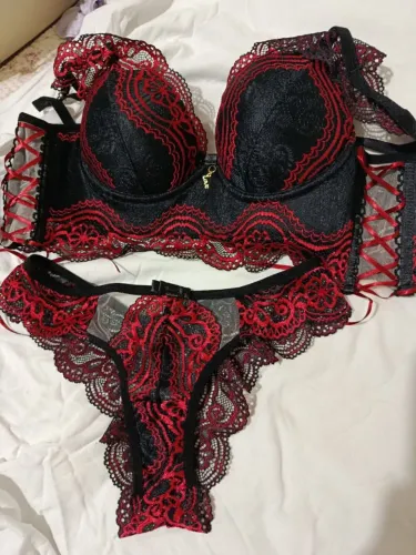 Vendo conjunto de peças íntimas 