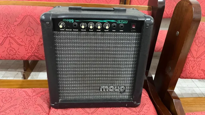 Caixa guitarra moug gs20 amplificador 30w