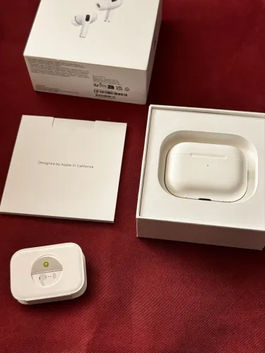 Airpods Pro 2 (USB-C) - Seminovo