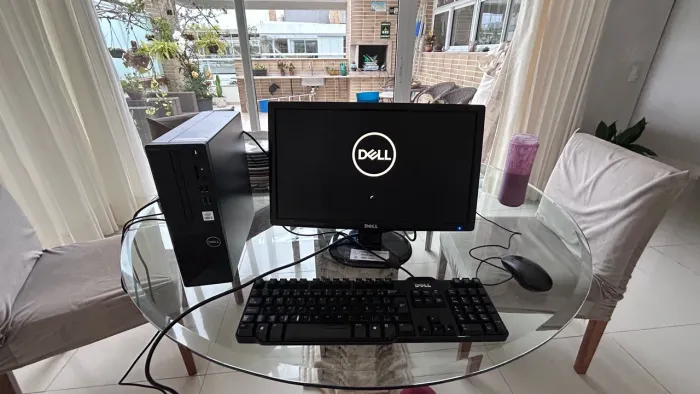 Kit PC Dell Vostro 3681 Core i3 10ª Gen + Monitor Dell + Periféricos