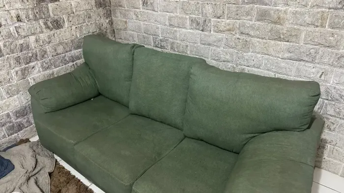 Lindo sofá de linho três lugares 