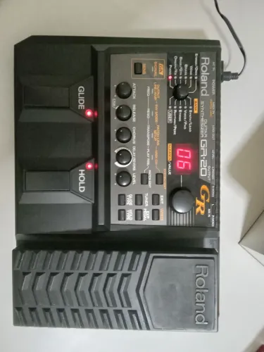 Pedaleira Gr20 Roland - midi Synthesizer + 13 pinos + fonte + case