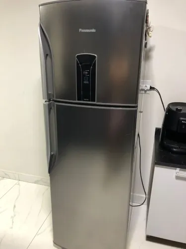 Geladeira Panasonic 387 litros 