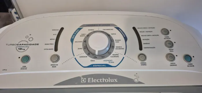 Máquina de Lavar Roupas 15kg