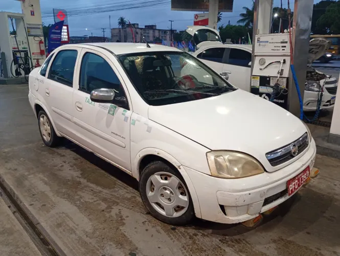Chevrolet Corsa Sed. Premium 1.4 8V Econoflex 4P 2011