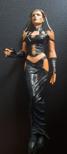 Figura Cenóbita Angelique Hellraiser 4 Clive Barker NECA 