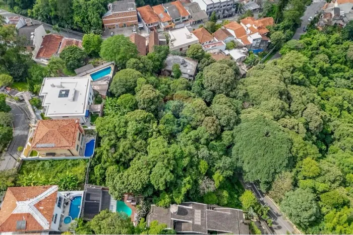 DOIS LOTES 15 E 14 VILA IRMÃOS ARNONI TOTAL DE 922 METROS