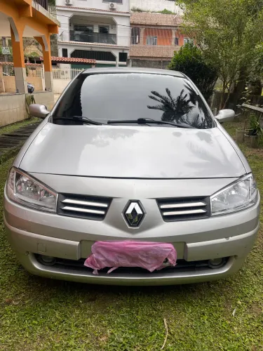 Renault Megane Sedan Dynamique Hi-flex 1.6 16V 2011