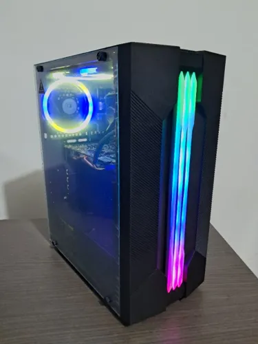 Cpu Intel Core i7 7700k 47Ghz 16gb DDR4 NVMe + HD Rx 580 16GB OC 